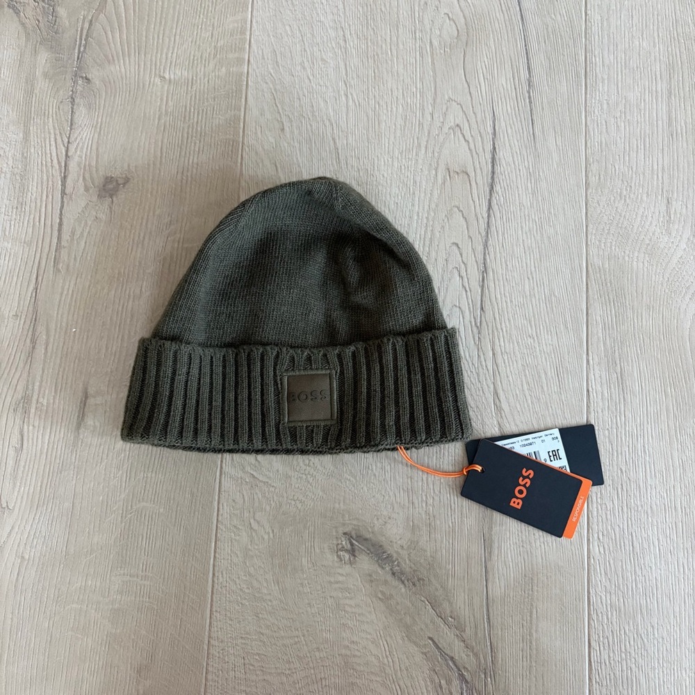 Hugo Boss Men's Dark Green Knit Beanie
